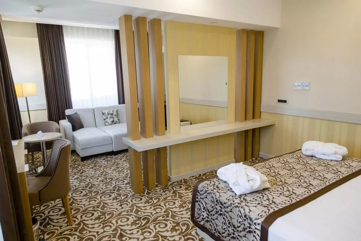 grand itimat denizli hotel room (Copy).jpg